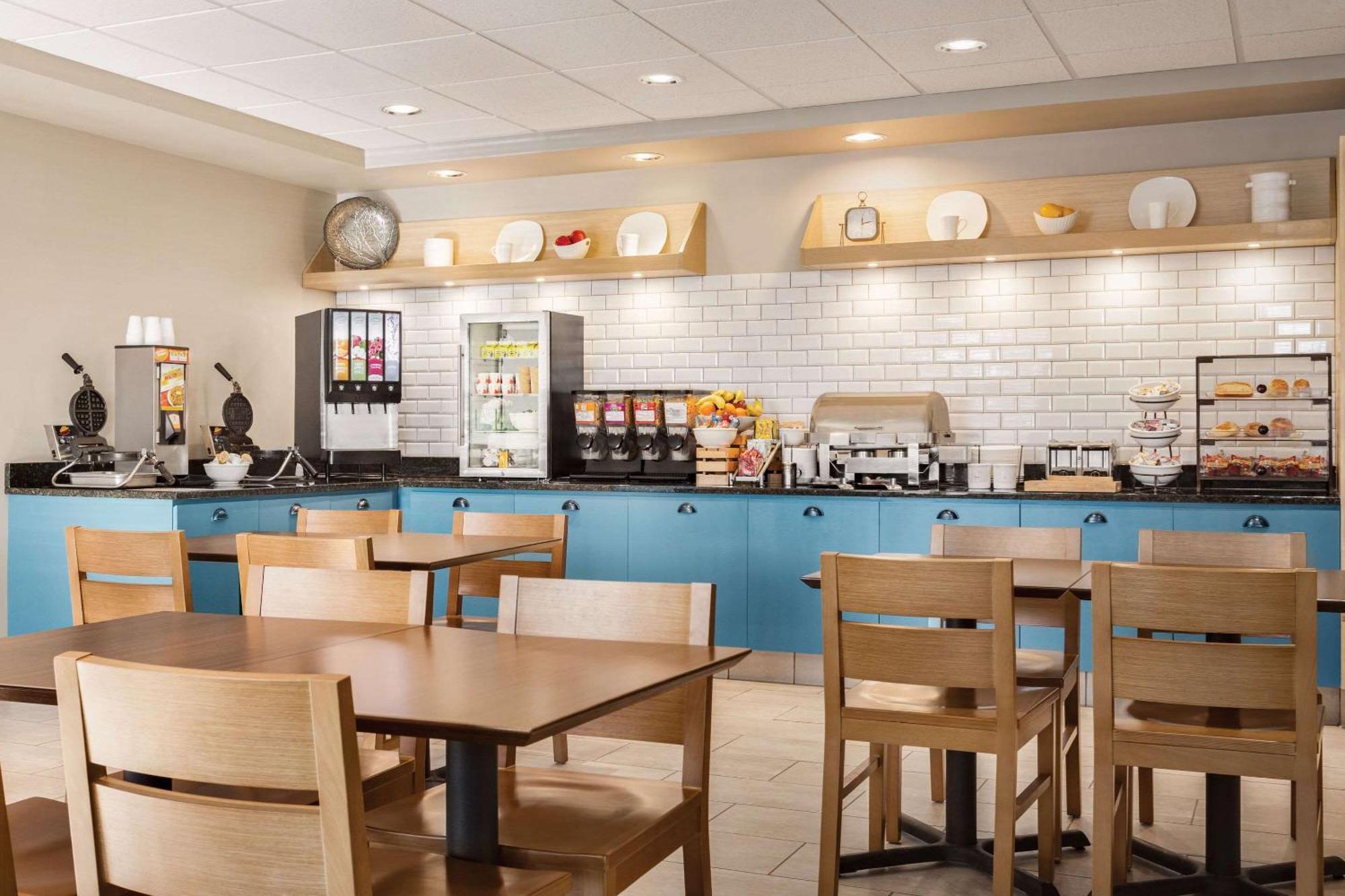 Country Inn & Suites By Radisson, St Cloud East, Mn Сейнт Клауд Екстериор снимка