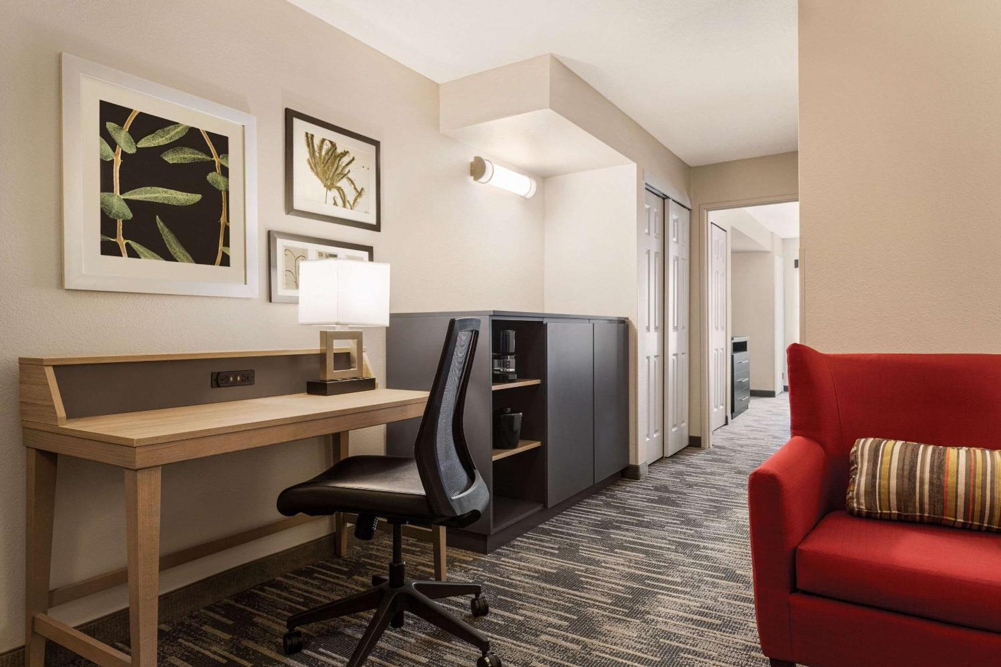 Country Inn & Suites By Radisson, St Cloud East, Mn Сейнт Клауд Екстериор снимка