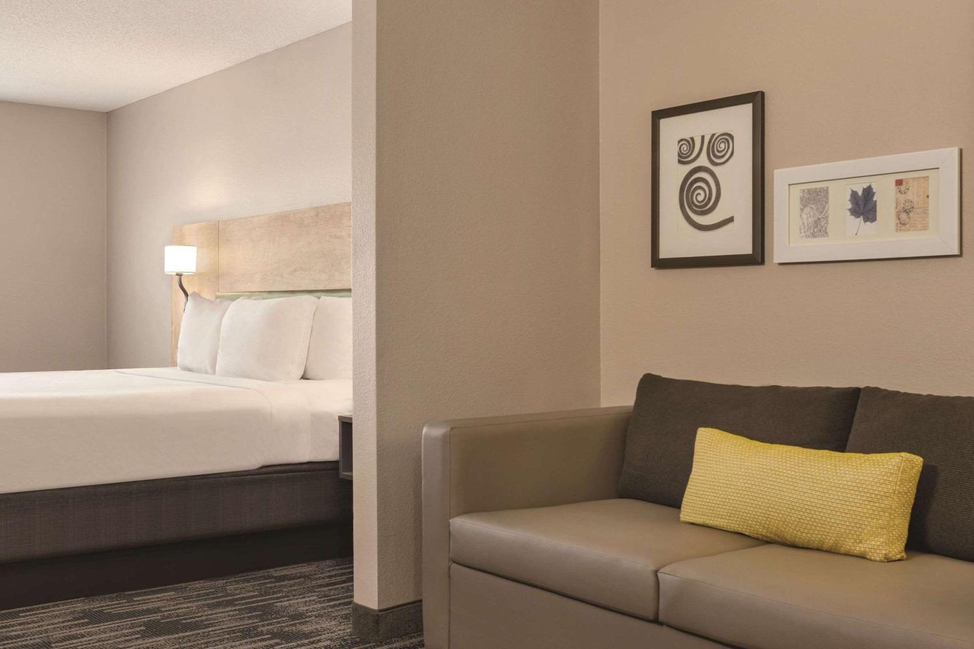 Country Inn & Suites By Radisson, St Cloud East, Mn Сейнт Клауд Екстериор снимка