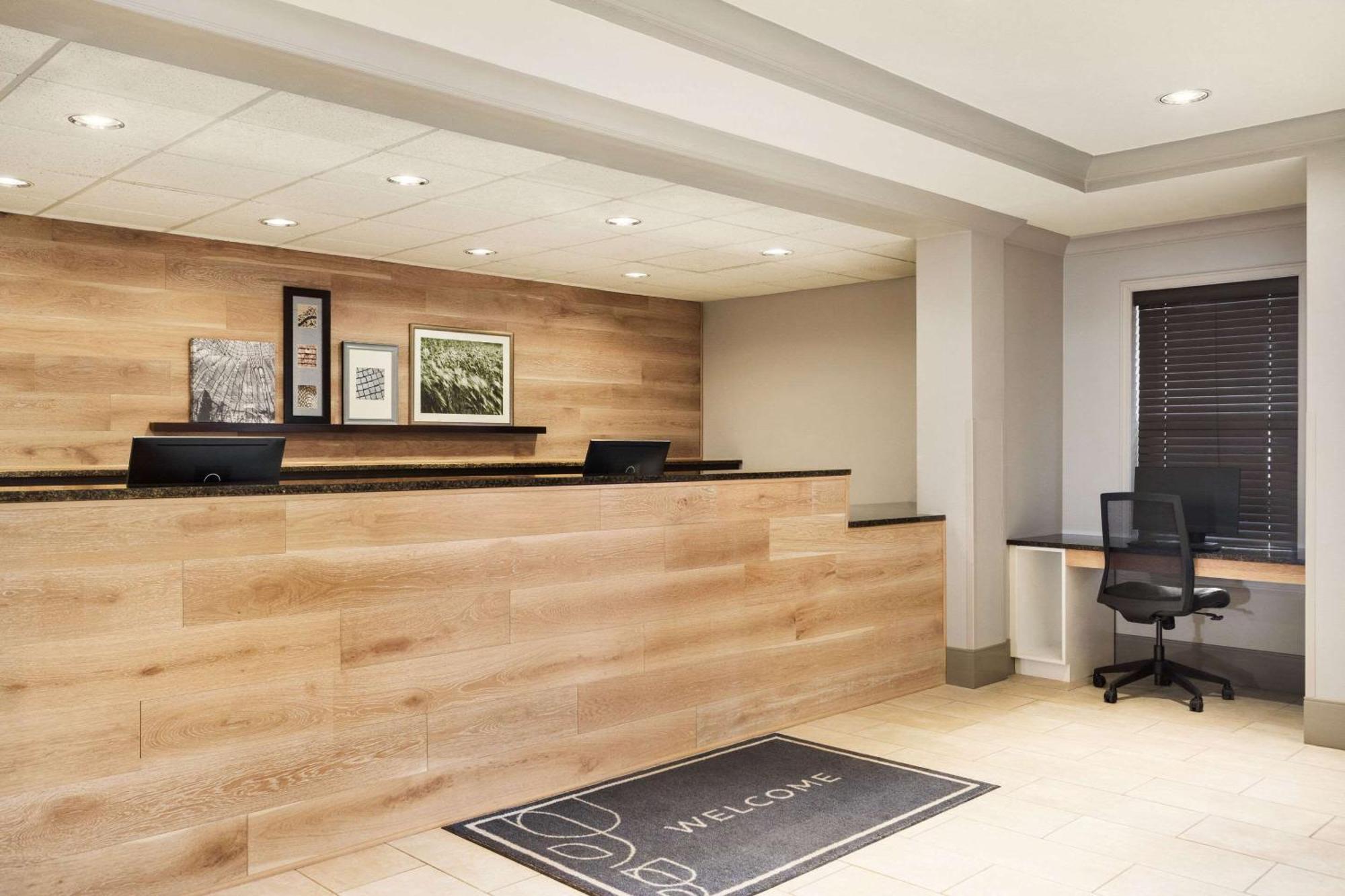 Country Inn & Suites By Radisson, St Cloud East, Mn Сейнт Клауд Екстериор снимка