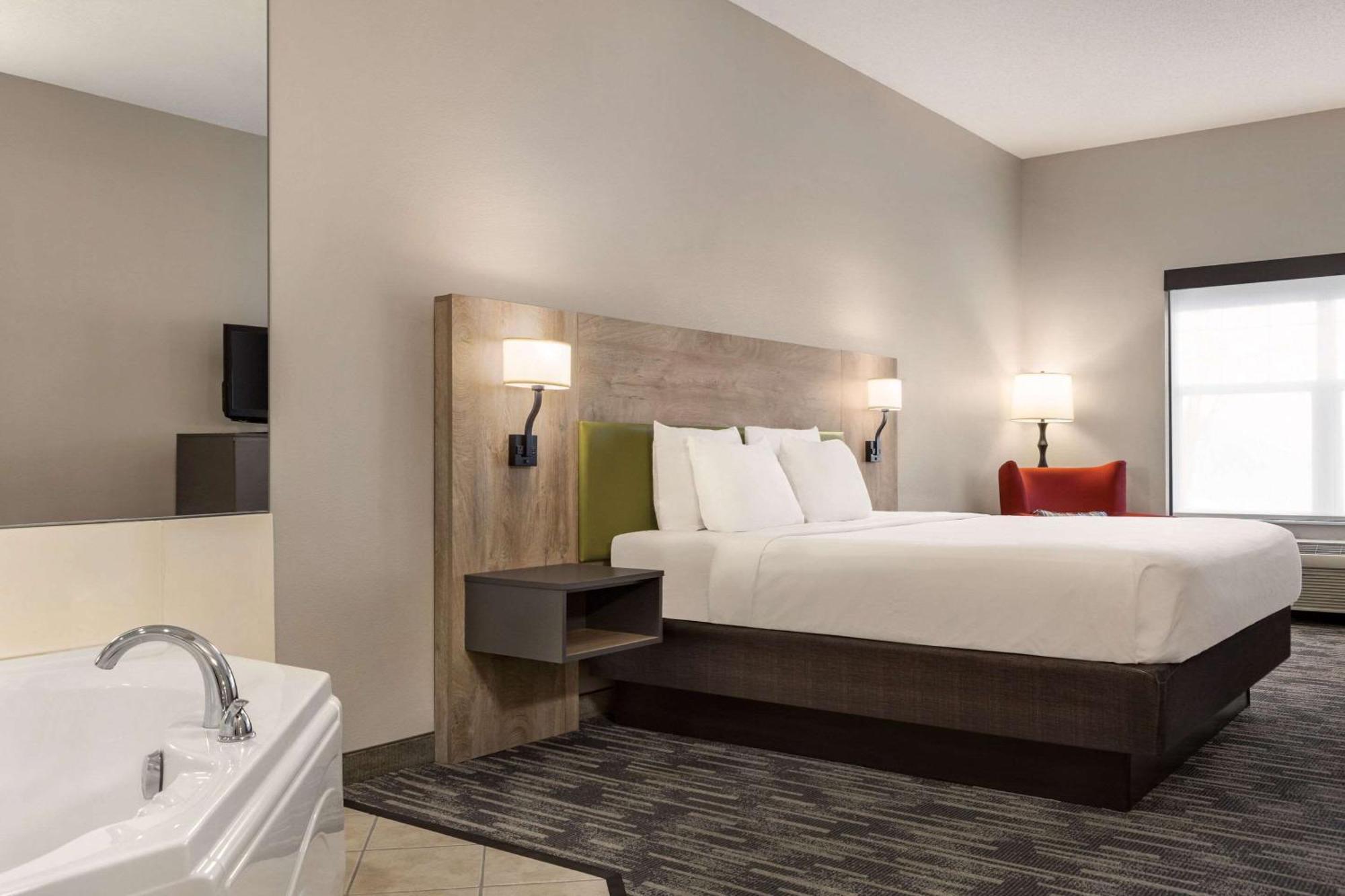 Country Inn & Suites By Radisson, St Cloud East, Mn Сейнт Клауд Екстериор снимка