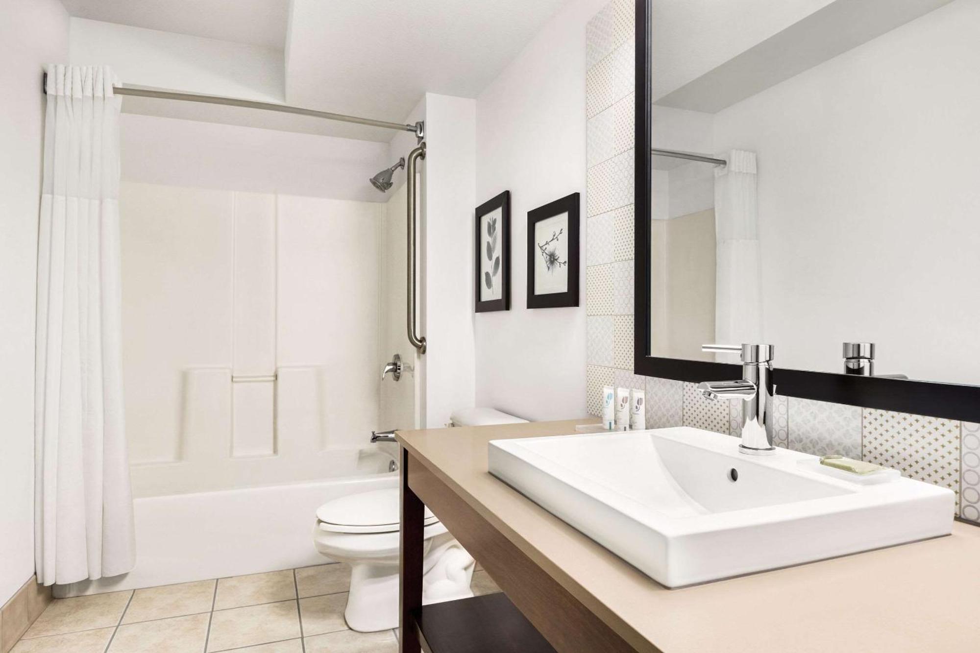 Country Inn & Suites By Radisson, St Cloud East, Mn Сейнт Клауд Екстериор снимка