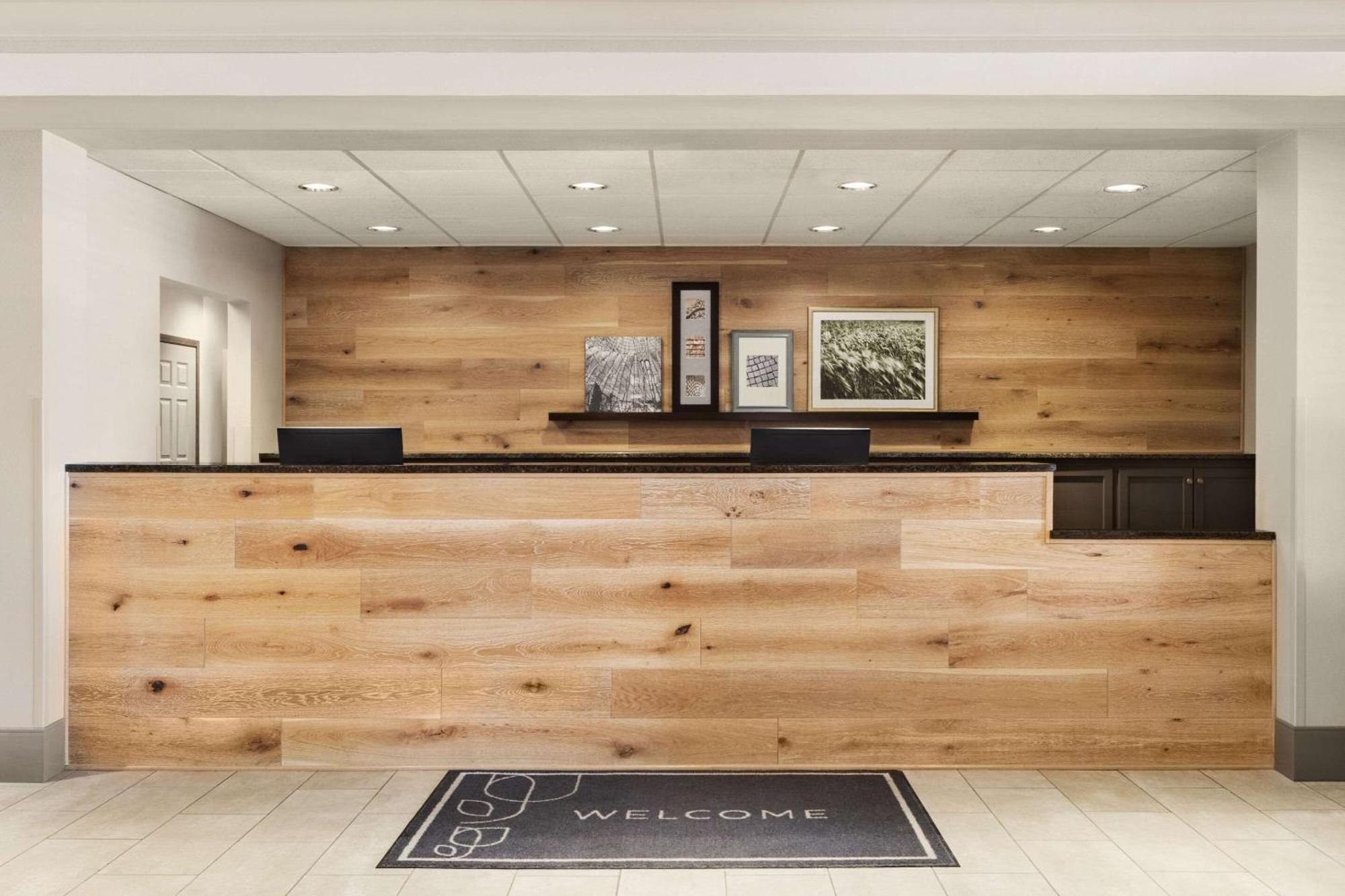Country Inn & Suites By Radisson, St Cloud East, Mn Сейнт Клауд Екстериор снимка